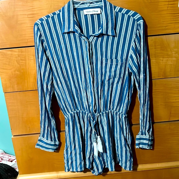 Blue Long Sleeve Shorts Romper Size Small by Winds of Change - Picture 1 of 4